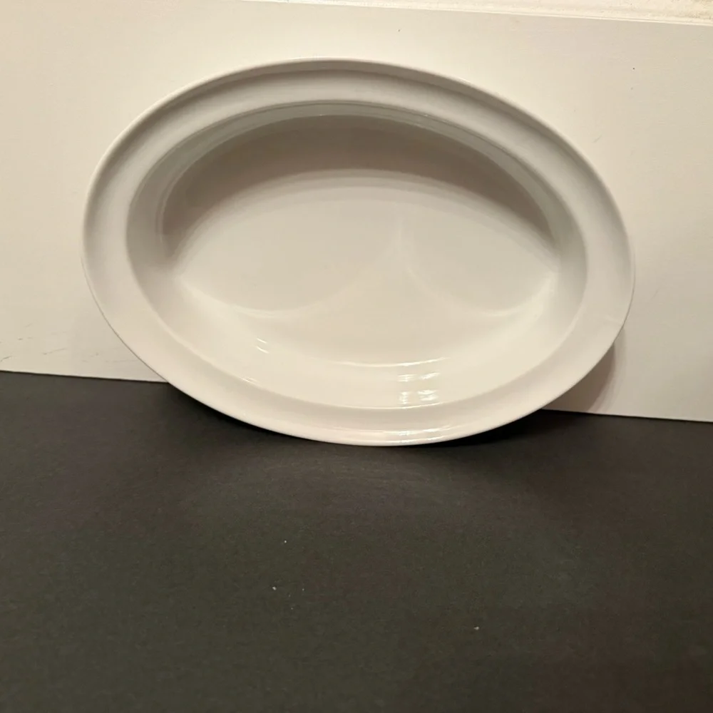 CRATE & BARREL BAKING DISH WHITE PORCELAIN OVAL HOME KITCHEN BAKEWEAR